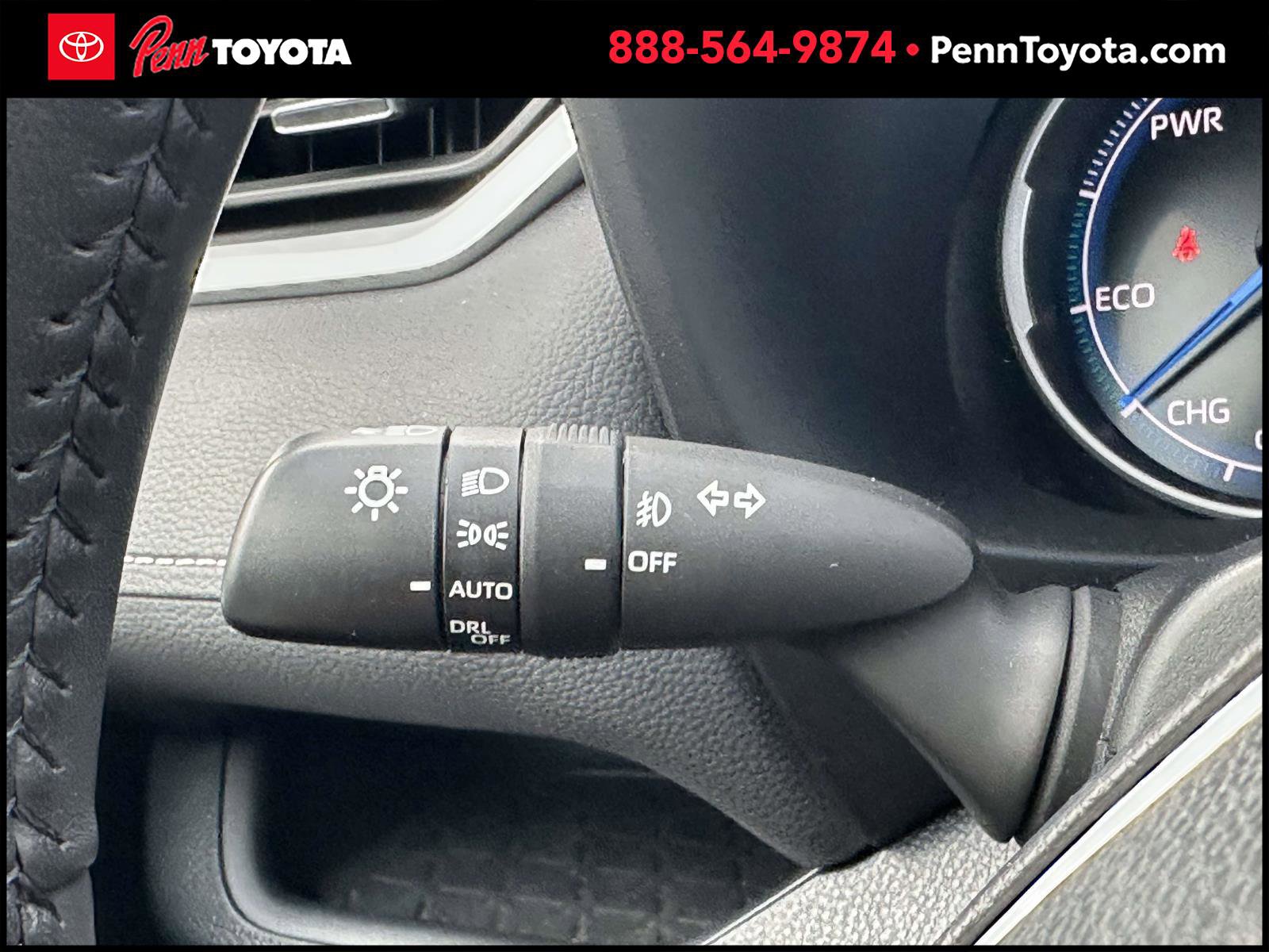 2023 Toyota RAV4 Hybrid XLE Premium photo 35