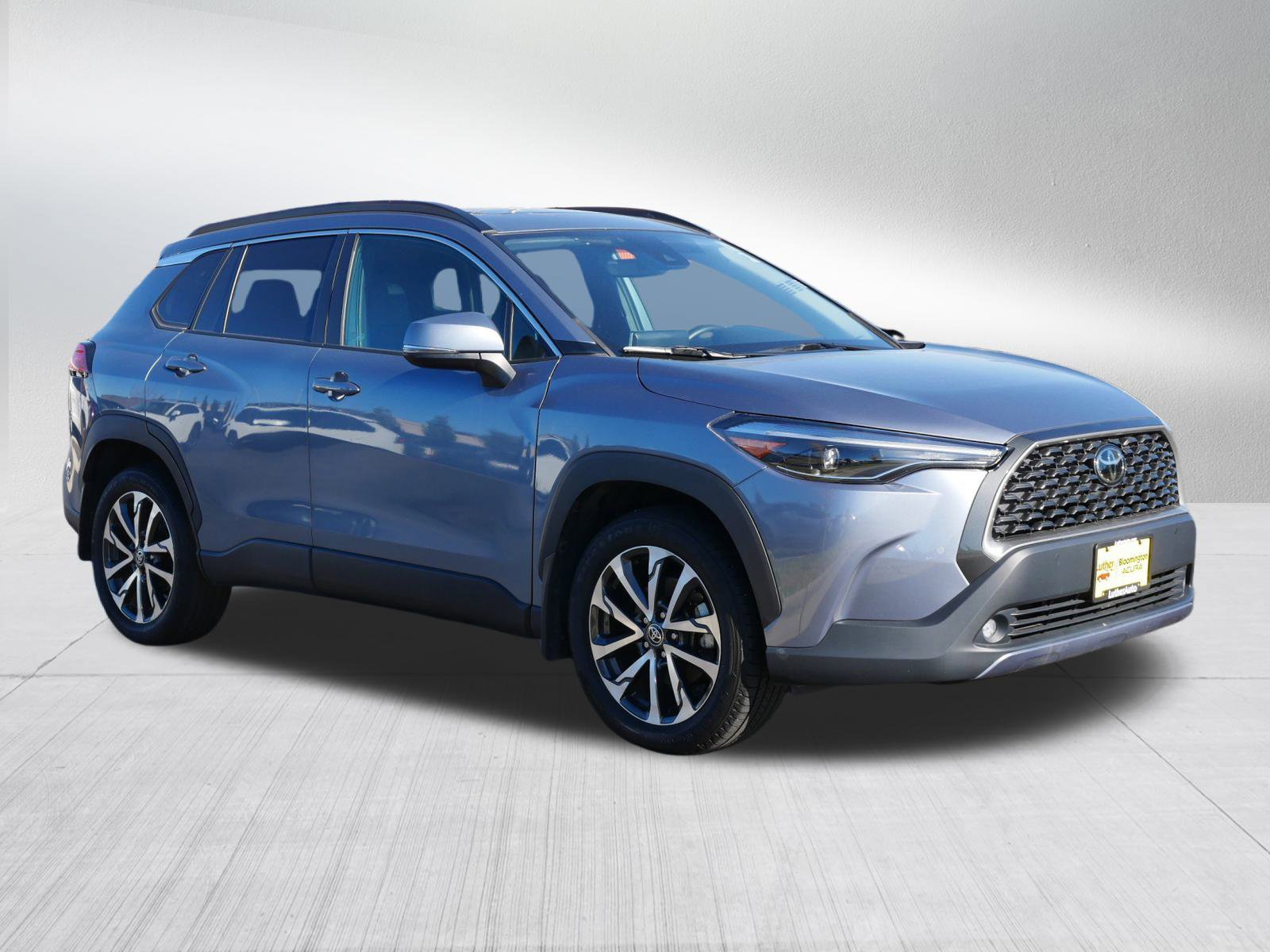 2022 Toyota Corolla Cross XLE's photo