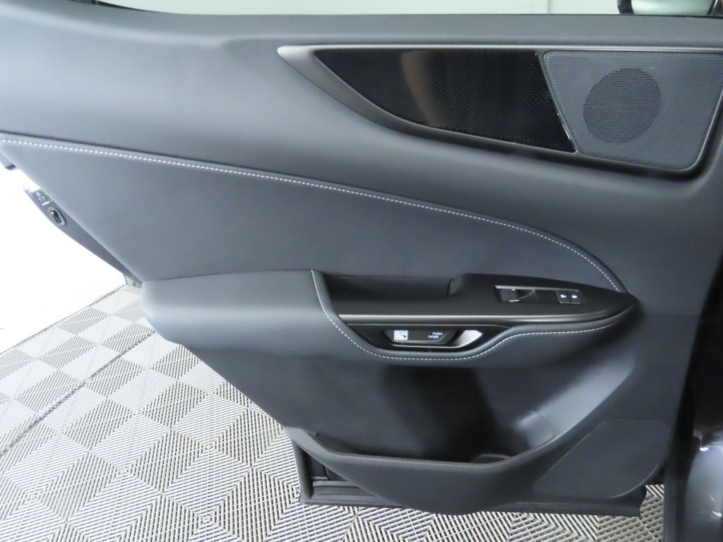 2024 Lexus NX 250 photo 23