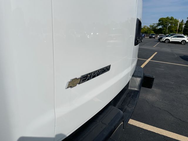 2024 CHEVROLET EXPRESS - Image 29