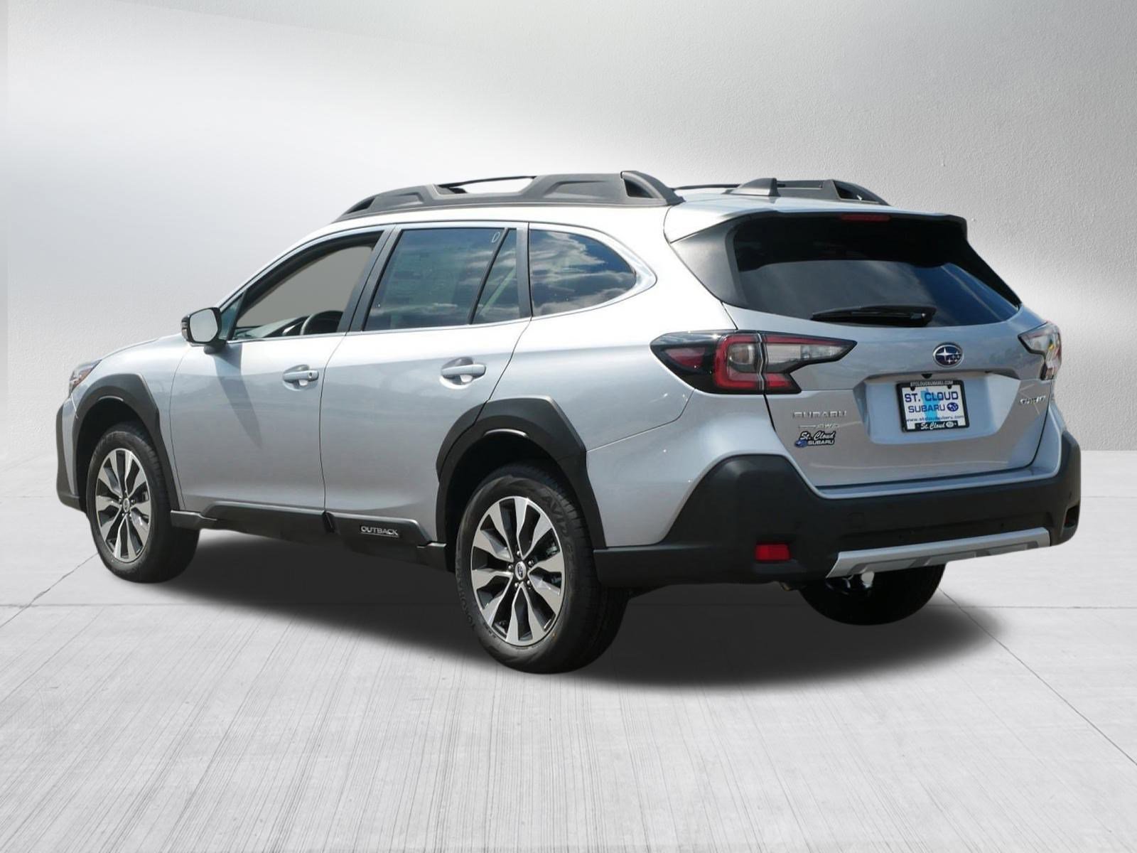 2025 Subaru Outback Limited photo 3