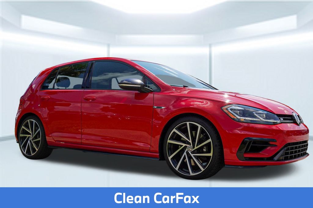 2019 Volkswagen Golf R 4Motion photo 4
