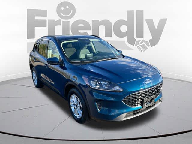 2020 Ford Escape SE photo 3