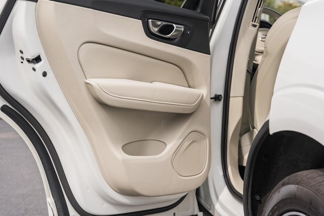 2021 Volvo XC60 Inscription photo 30