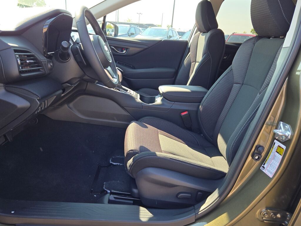 2025 Subaru Outback Premium photo 15