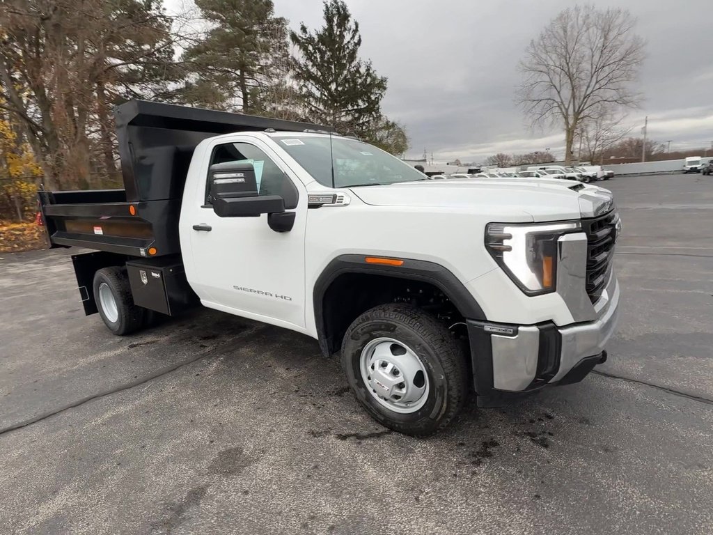 2026 Gmc Sierra 3500 HD photo 2