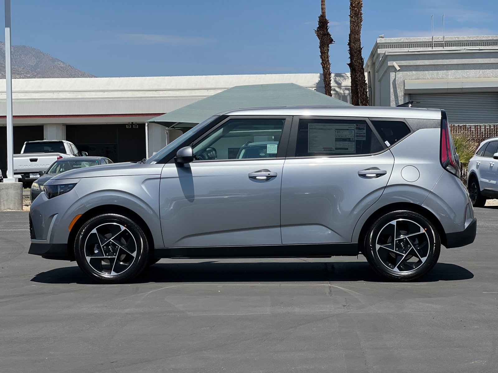 2025 Kia Soul EX photo 5