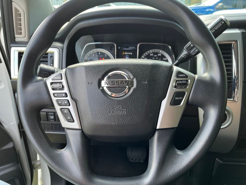 2018 Nissan Titan SV photo 23