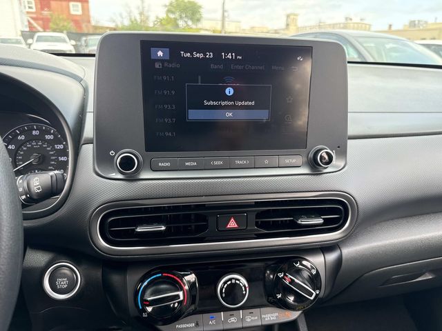 2023 Hyundai Kona SEL photo 21