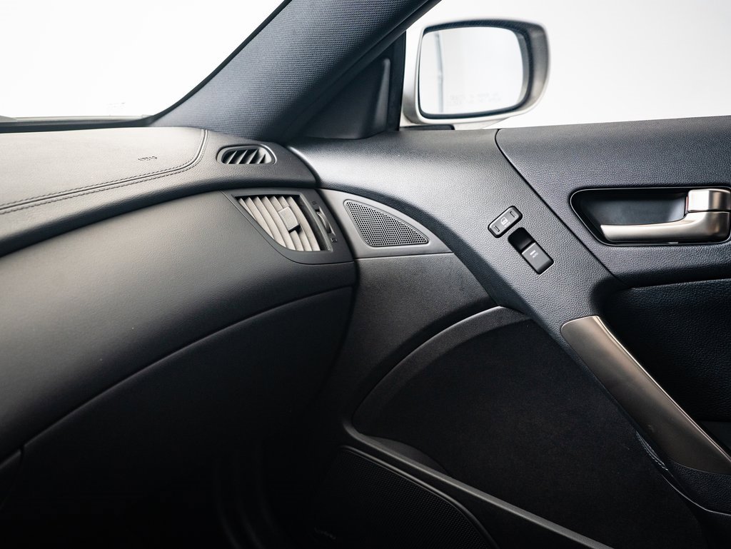 2013 Hyundai Genesis Coupe 3.8 Track photo 29