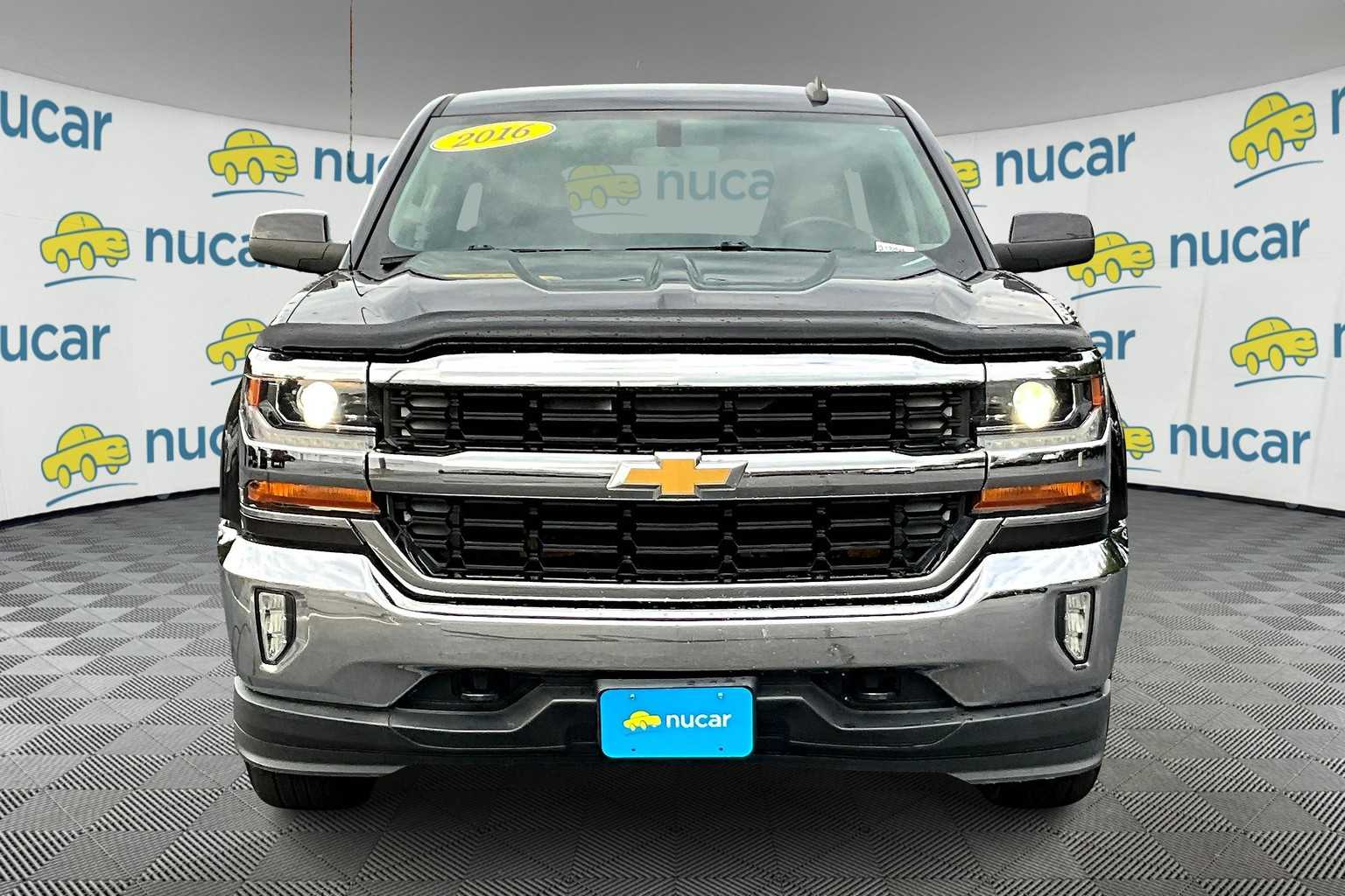 2016 Chevrolet Silverado 1500 LT photo 2