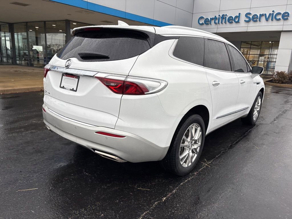 2023 Buick Enclave Premium photo 3