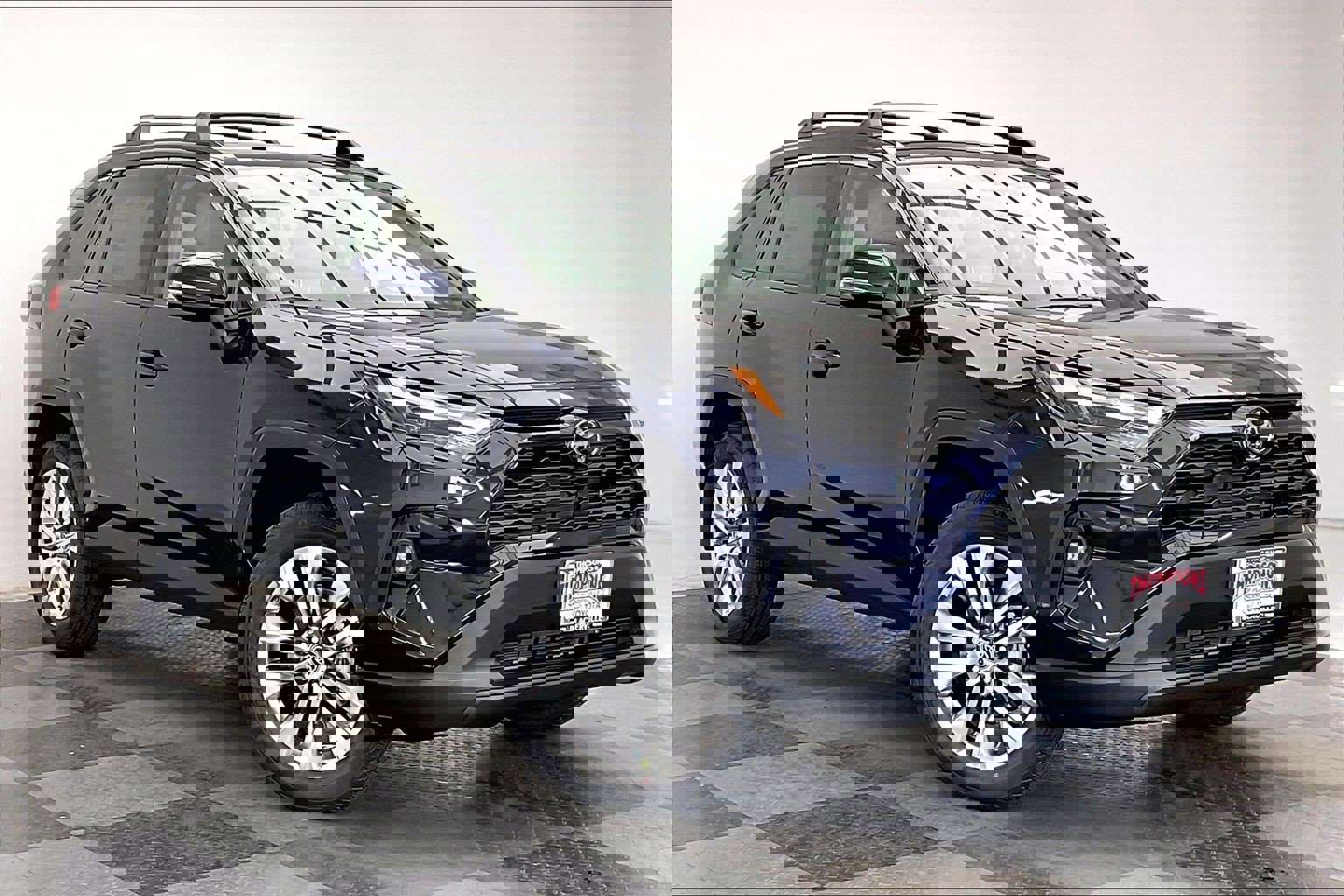 2025 Toyota RAV4 XLE Premium's photo
