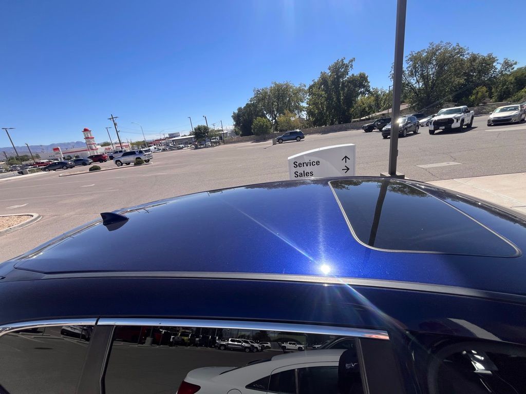 2021 Honda CR-V Hybrid EX photo 11