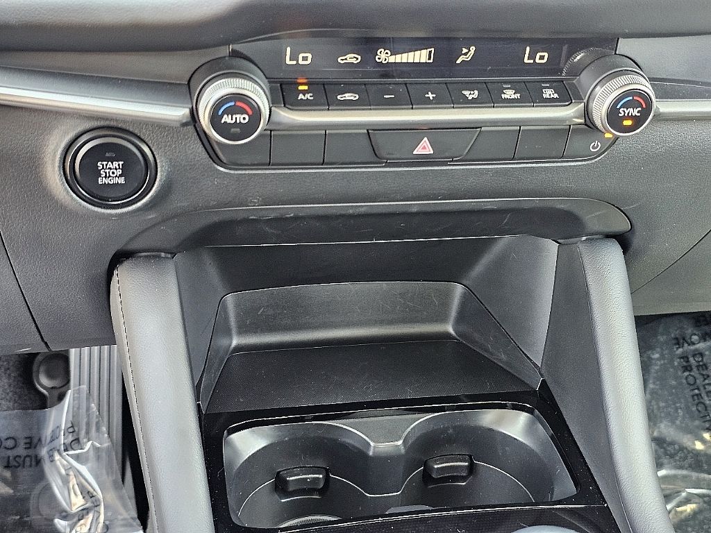 2025 Mazda Mazda3 2.5 Select Sport photo 23