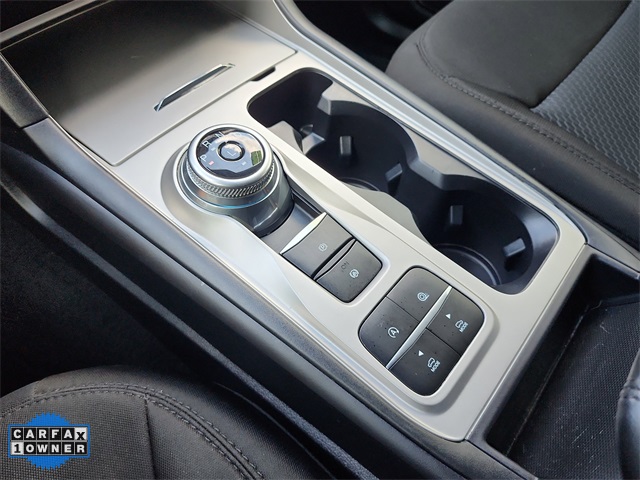 2023 Ford Explorer XLT photo 25