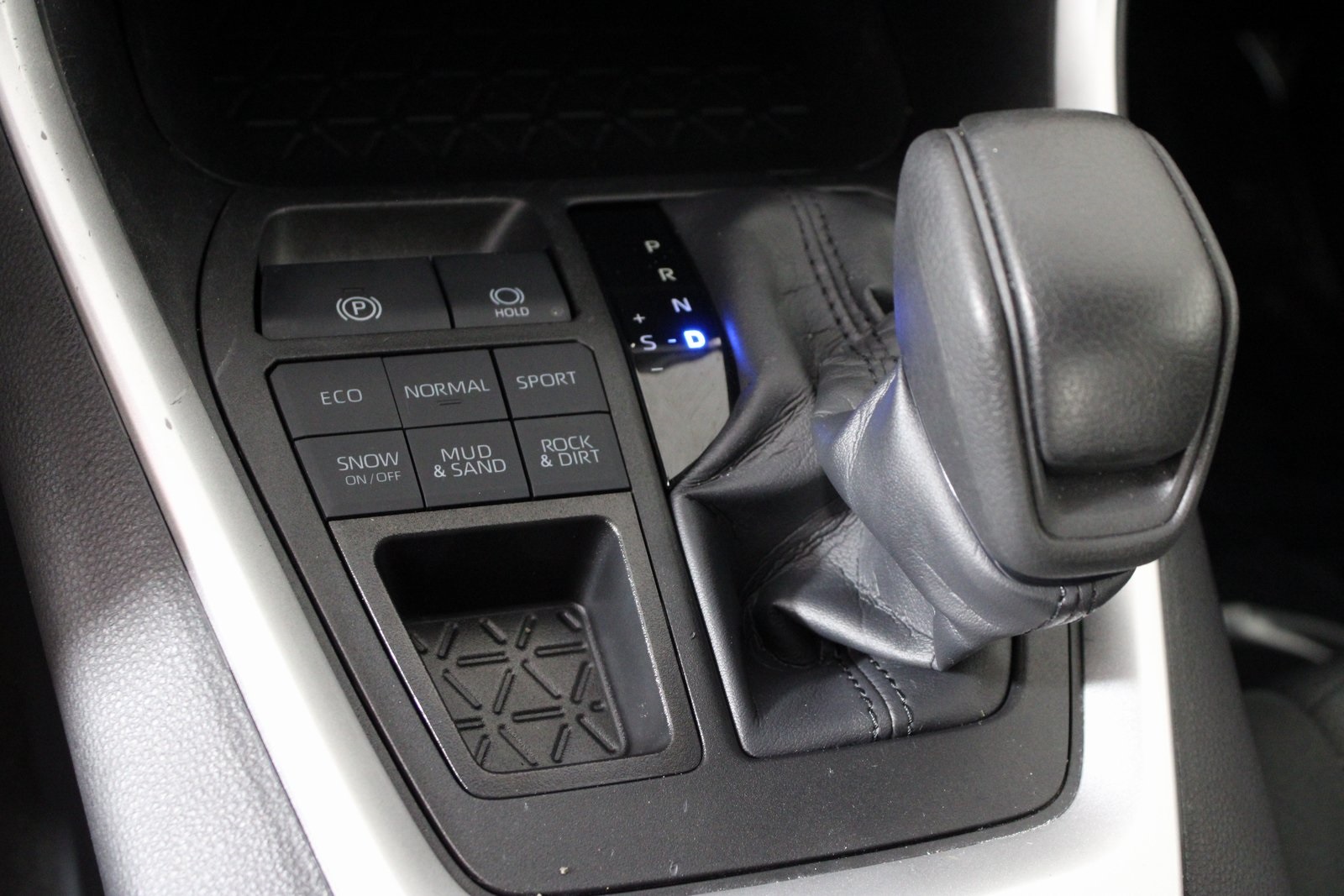 2022 Toyota RAV4 XLE photo 21