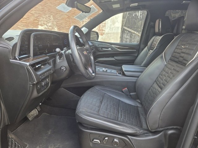 2023 Cadillac Escalade Sport Platinum photo 4