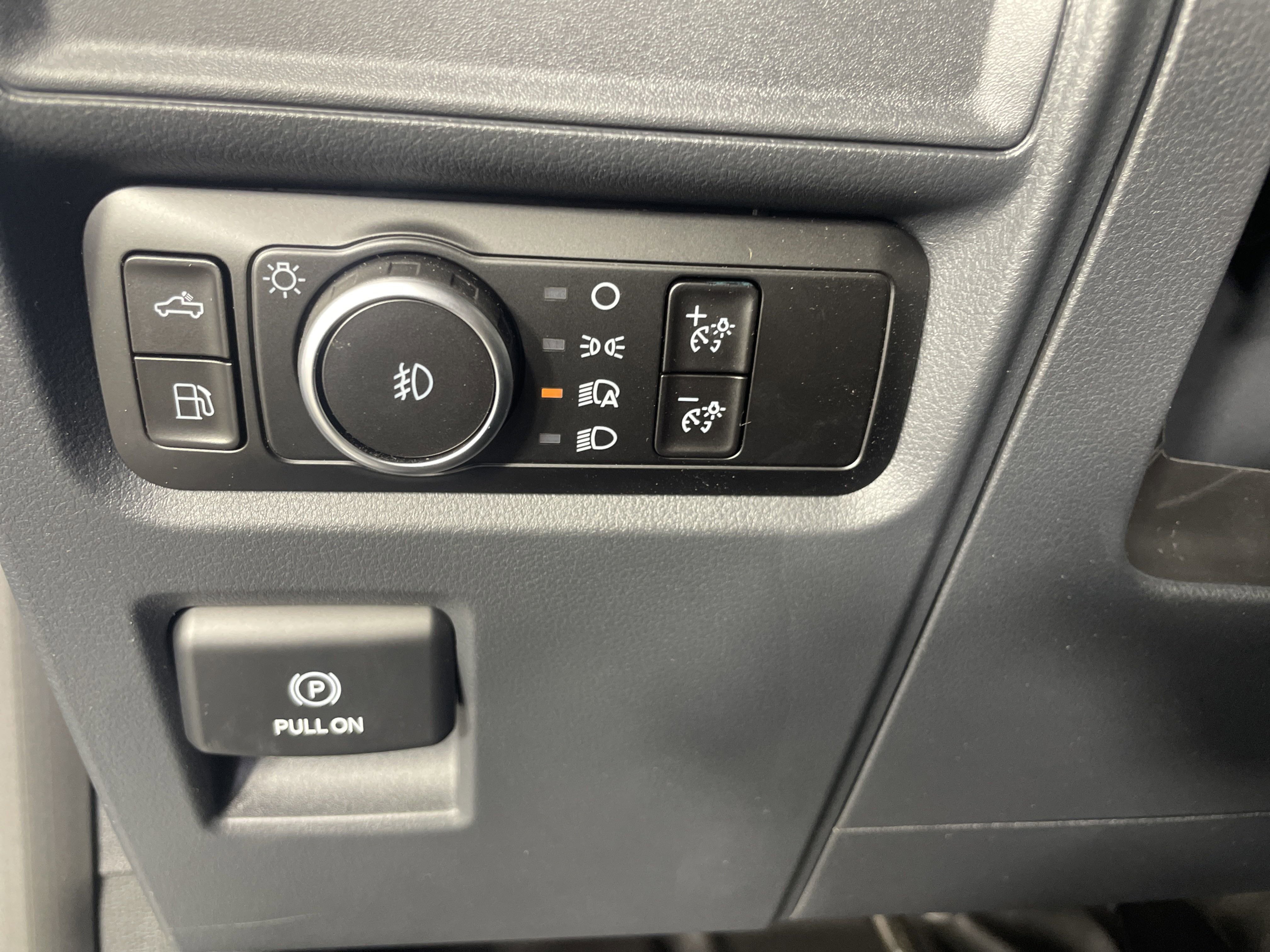 2025 Ford F-150 XL photo 10