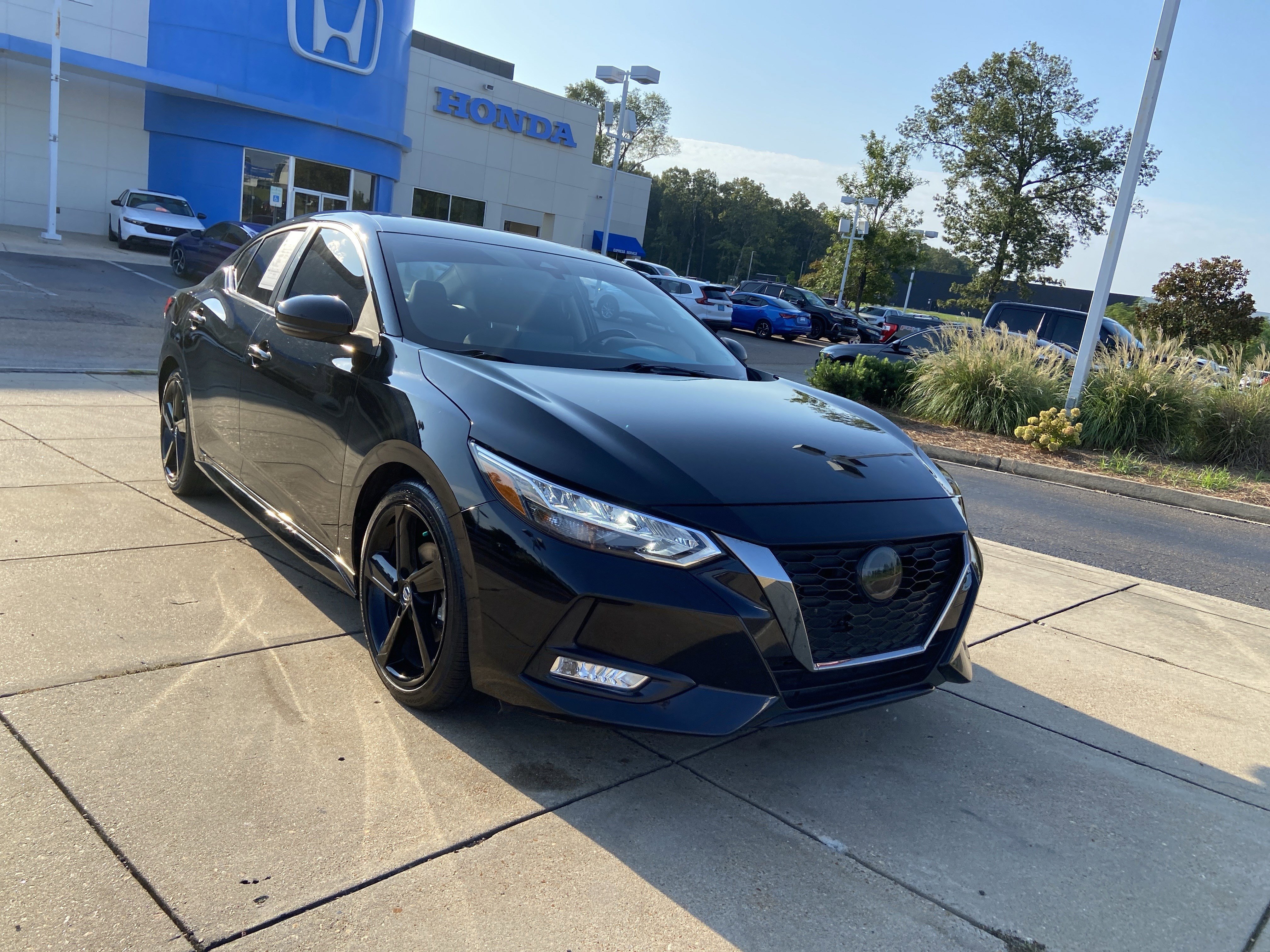 Used 2022 Nissan Sentra SR with VIN 3N1AB8DV6NY304811 for sale in Ridgeland, MS