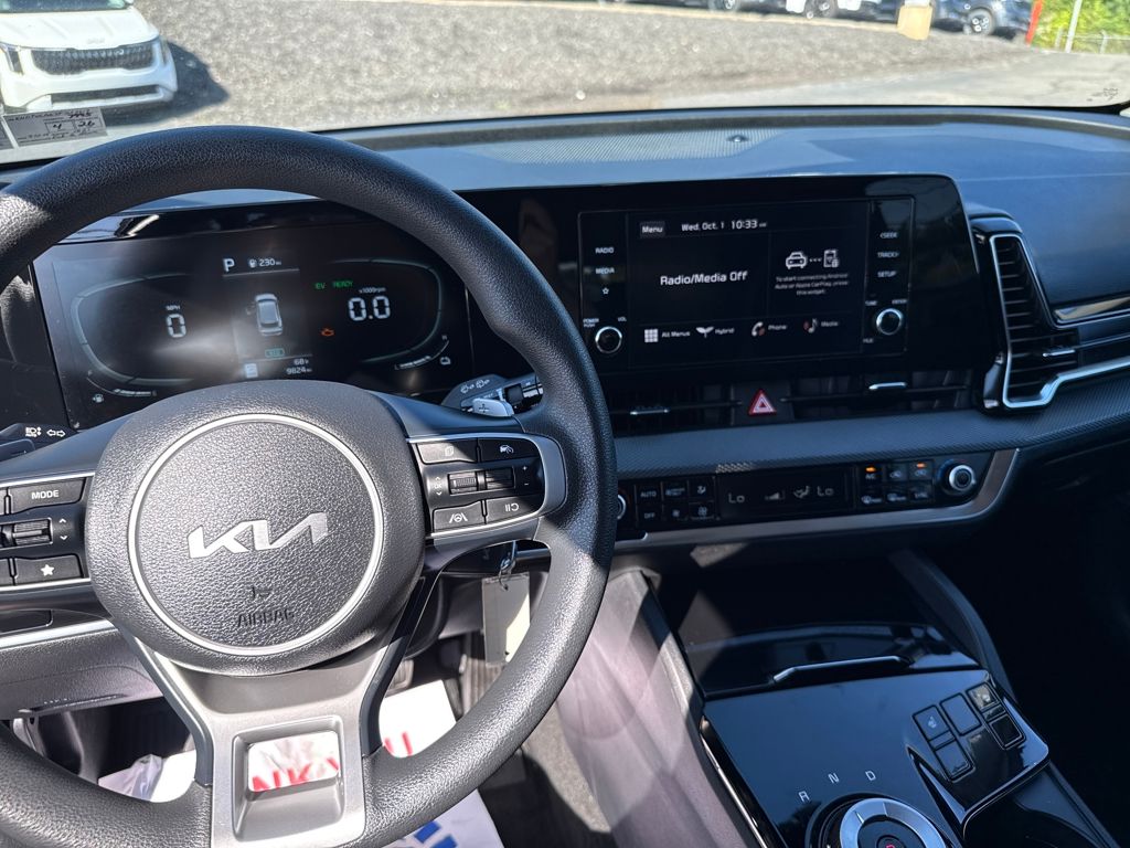 2023 Kia Sportage Hybrid LX photo 13