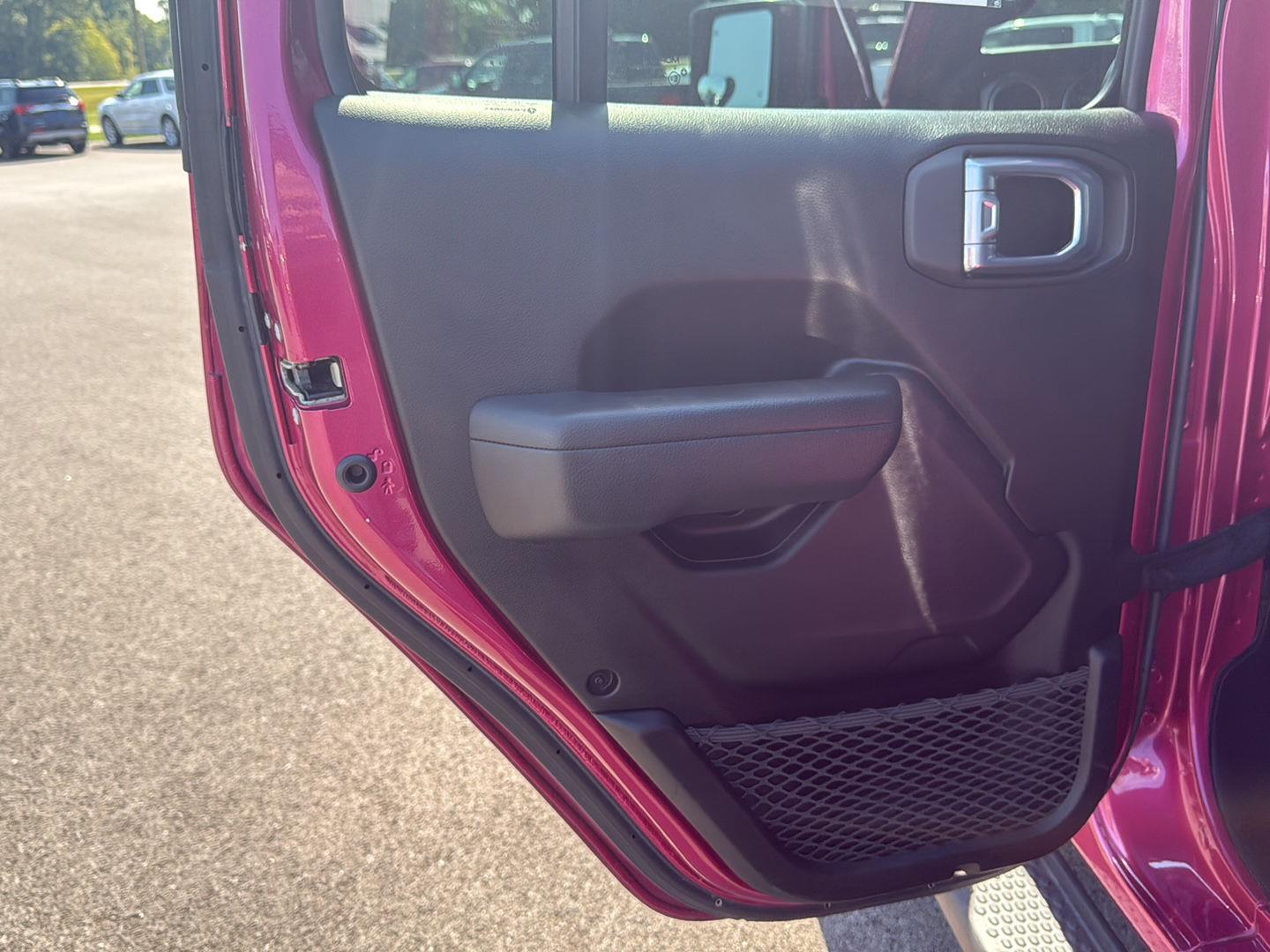 2022 Jeep Wrangler 4xe Unlimited Rubicon photo 20