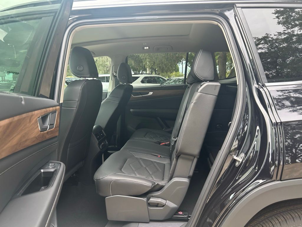 2026 Volkswagen Atlas SE Technology photo 38