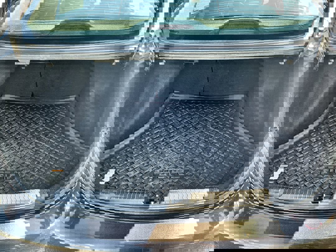 2018 Kia Forte LX Base photo 21