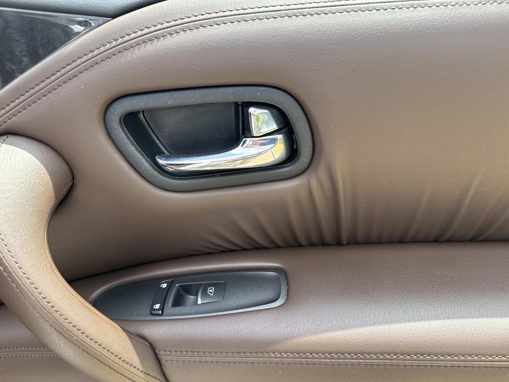 2022 Nissan Armada Platinum photo 12