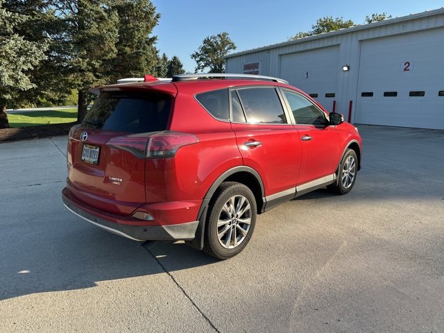 2016 Toyota RAV4 Limited photo 3