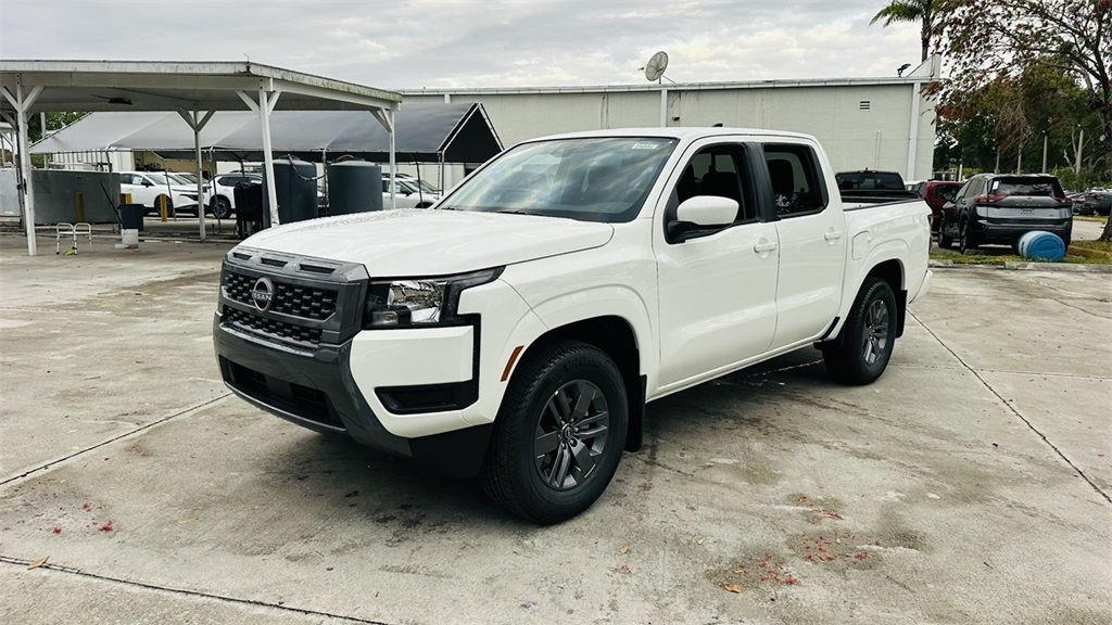 2025 Nissan Frontier SV photo 3