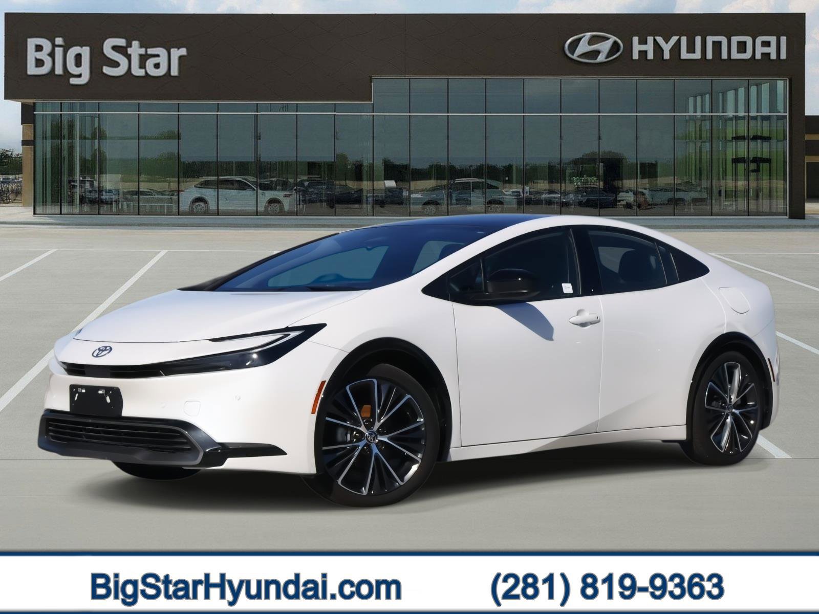 2025 Toyota Prius XLE's photo