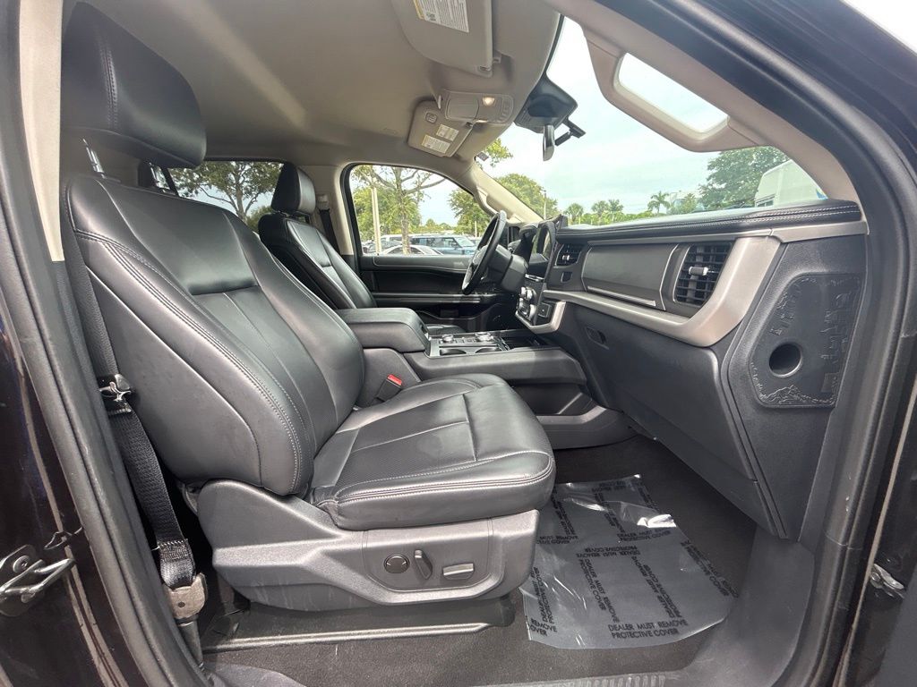 2024 Ford Expedition XLT photo 20