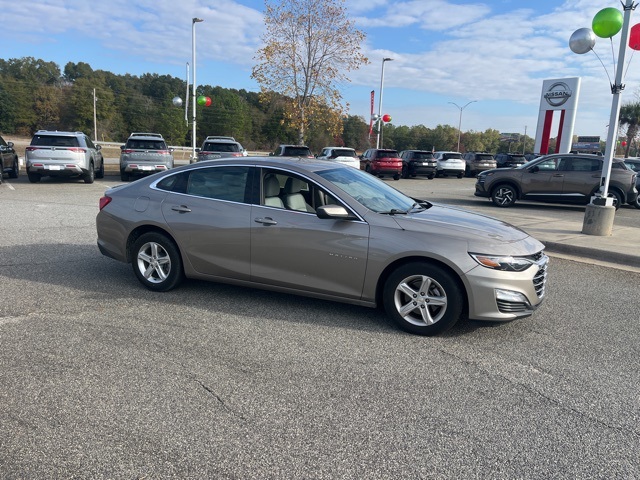 2024 Chevrolet Malibu 1LT's photo