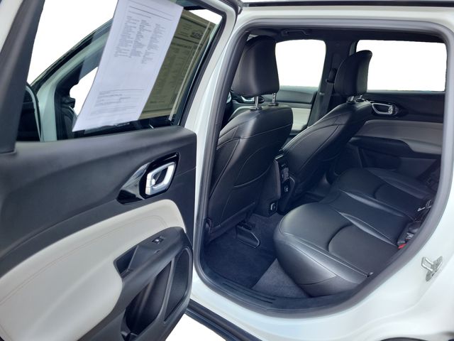 2025 Jeep Compass Limited photo 18
