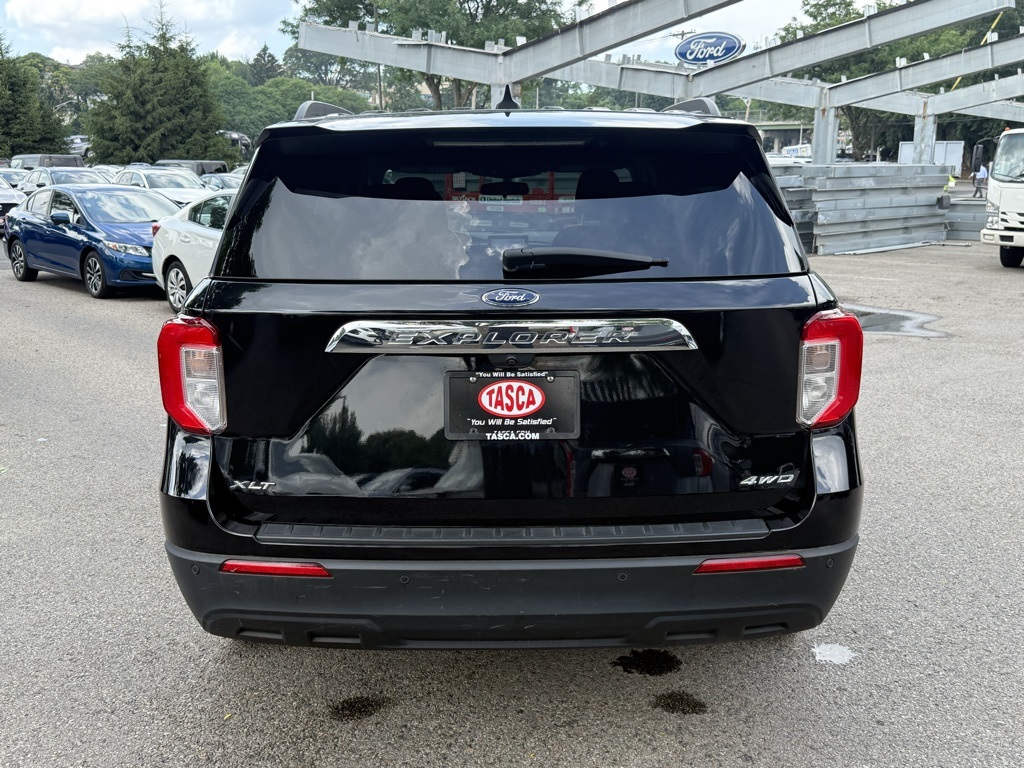 2022 Ford Explorer XLT photo 7