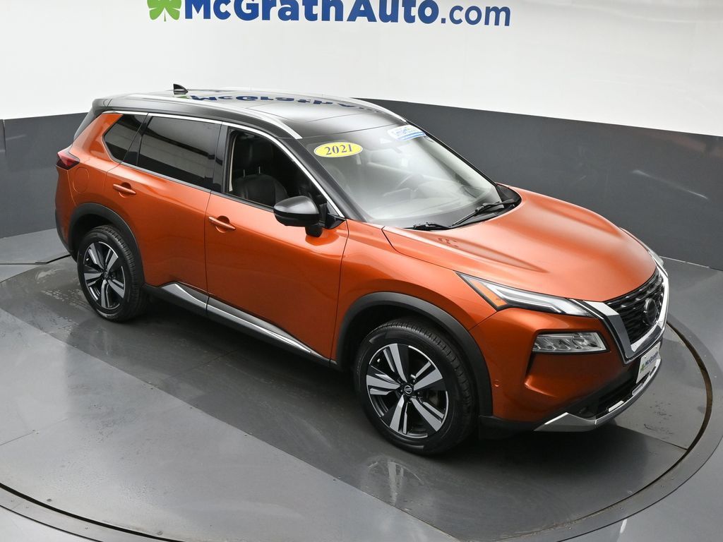 2021 Nissan Rogue Platinum photo 2