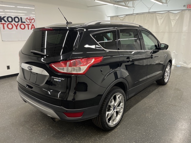 2014 Ford Escape Titanium photo 2