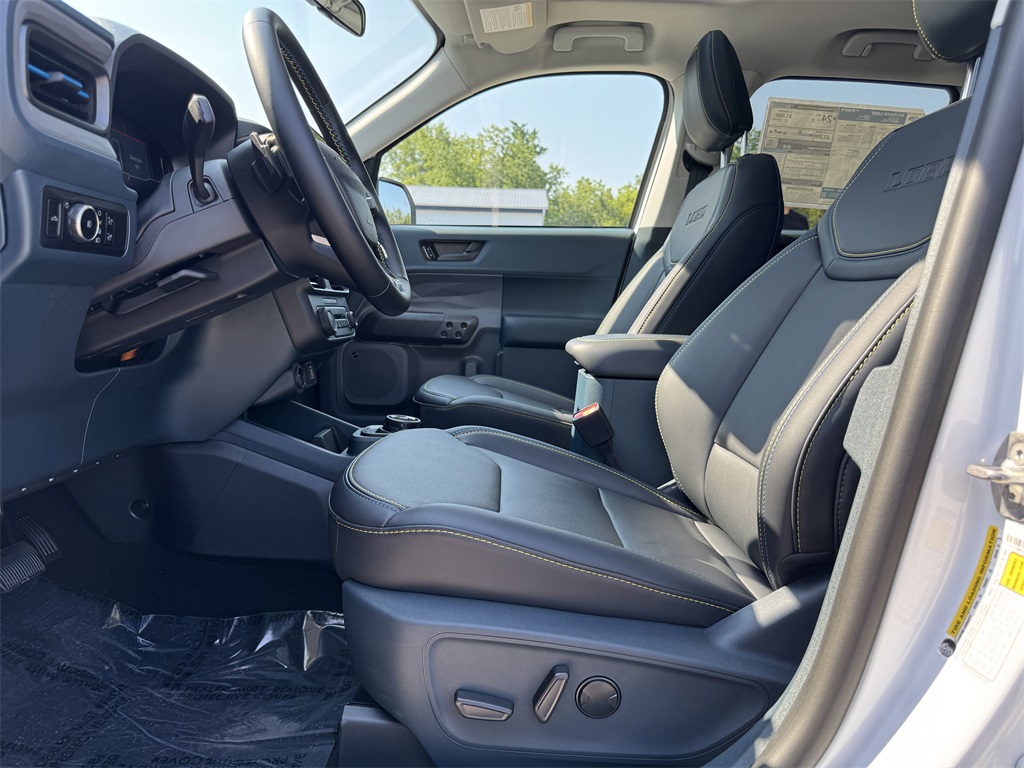 2025 Ford Maverick photo 20