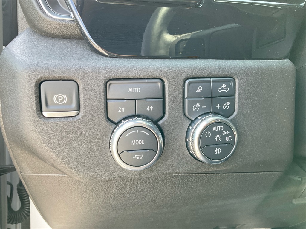 2025 Gmc Sierra 1500 SLT photo 11