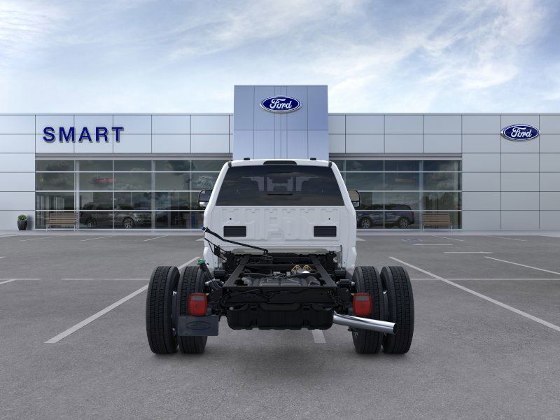 2026 Ford F-450 photo 6