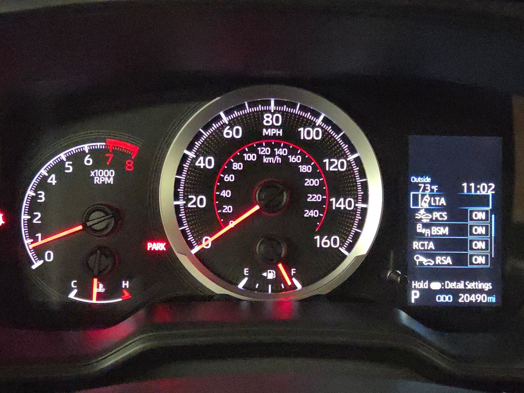 2022 Toyota Corolla Cross LE photo 20