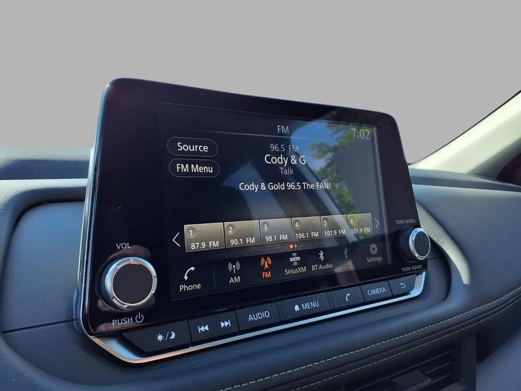 2026 Nissan Rogue S photo 4