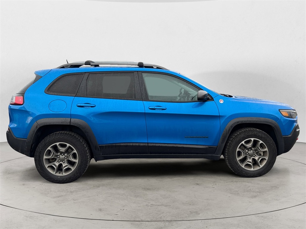 2021 Jeep Cherokee Trailhawk photo 2