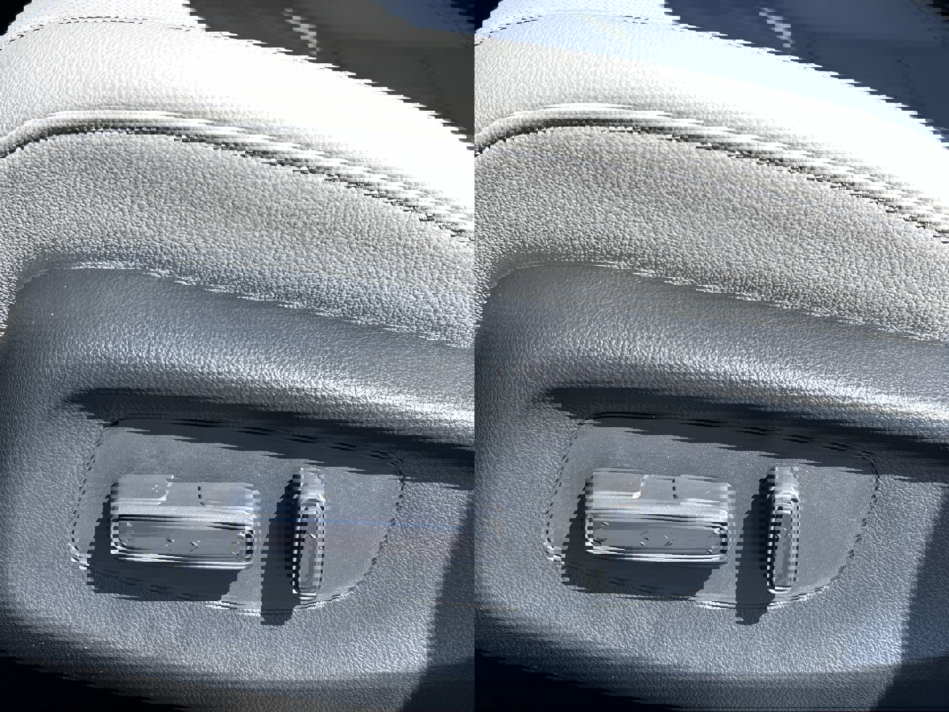 2026 Honda HR-V EX-L photo 11
