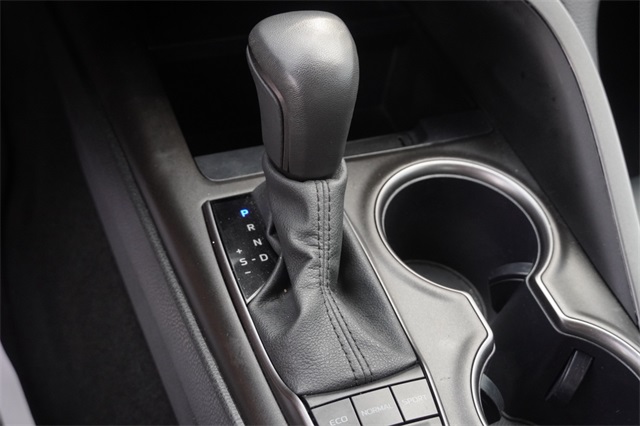 2024 Toyota Camry SE photo 22