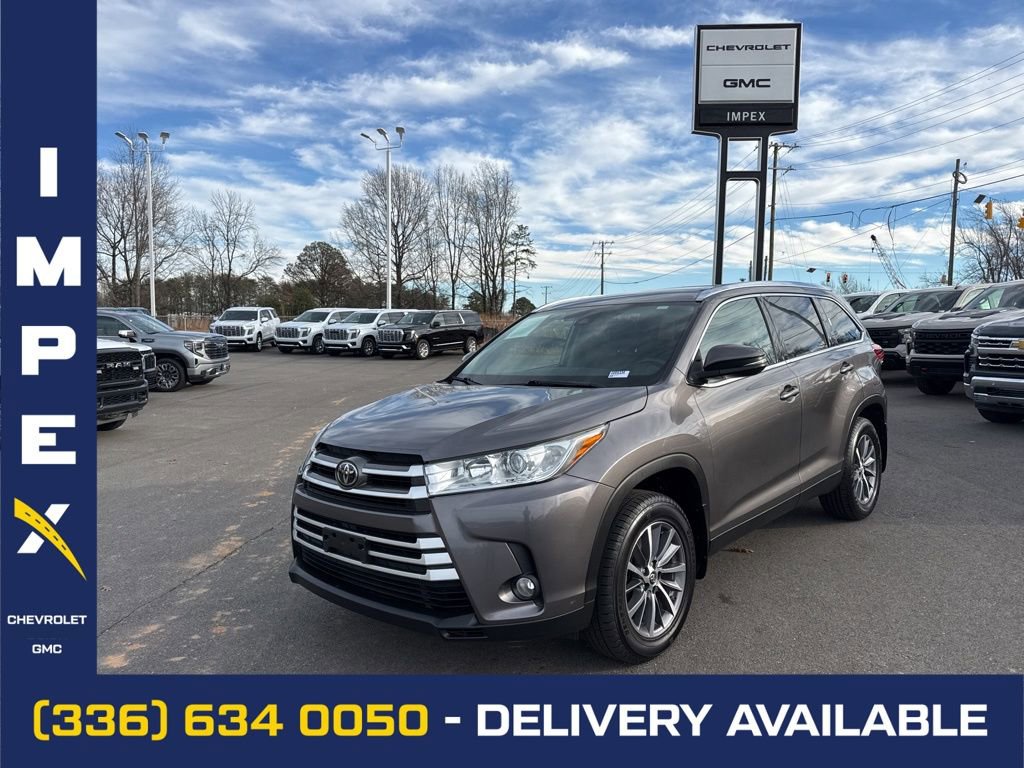 2019 Toyota Highlander XLE's photo