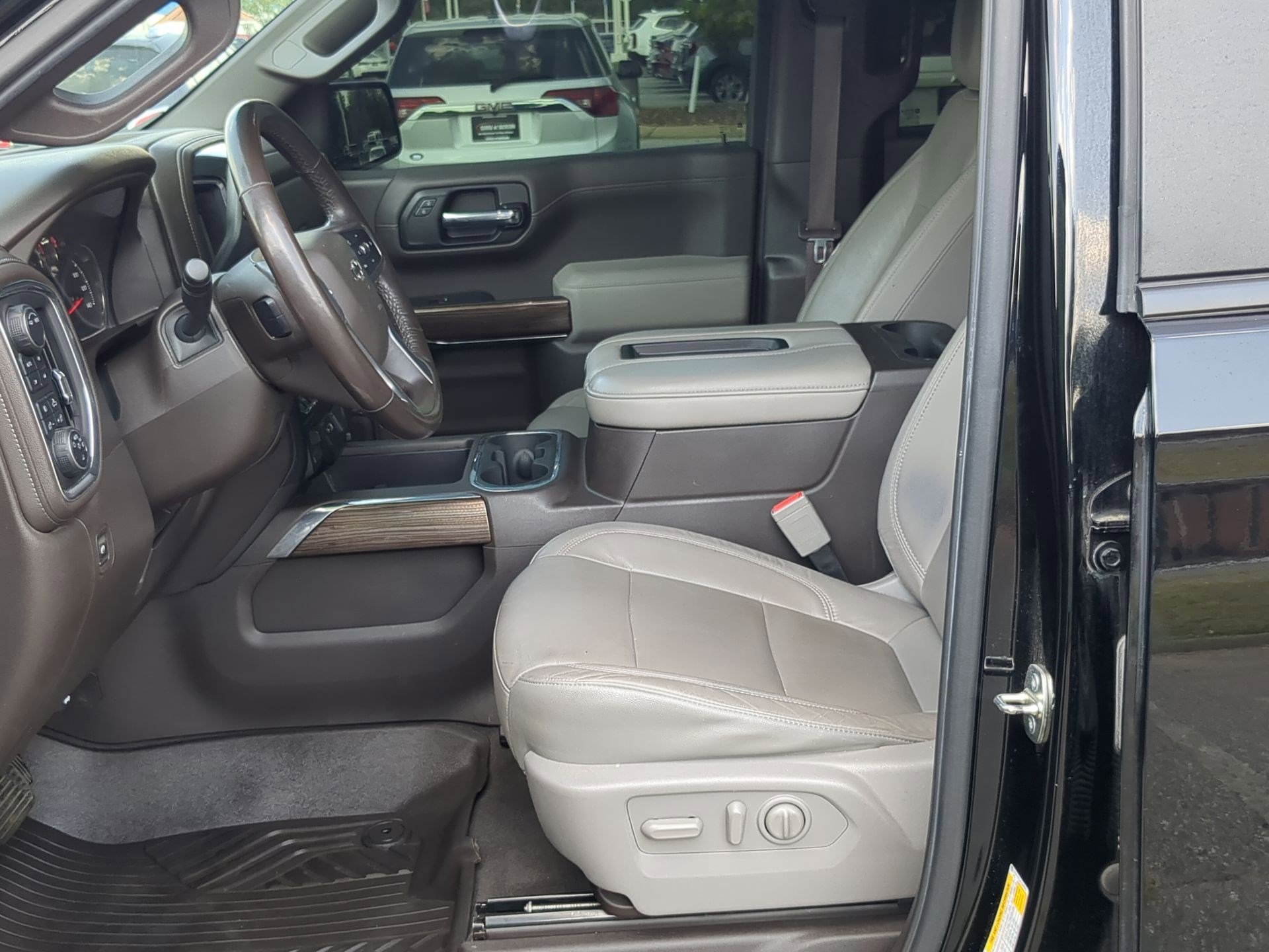 2020 Chevrolet Silverado 1500 LT Trail Boss photo 7