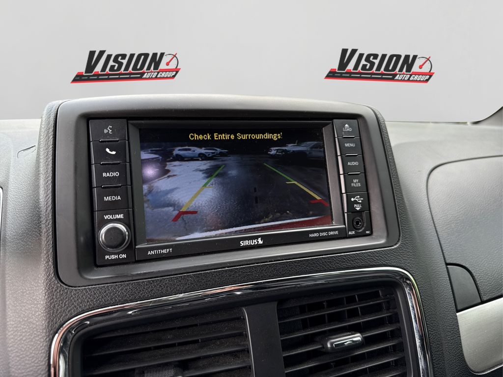 2015 Dodge Grand Caravan R/T photo 28