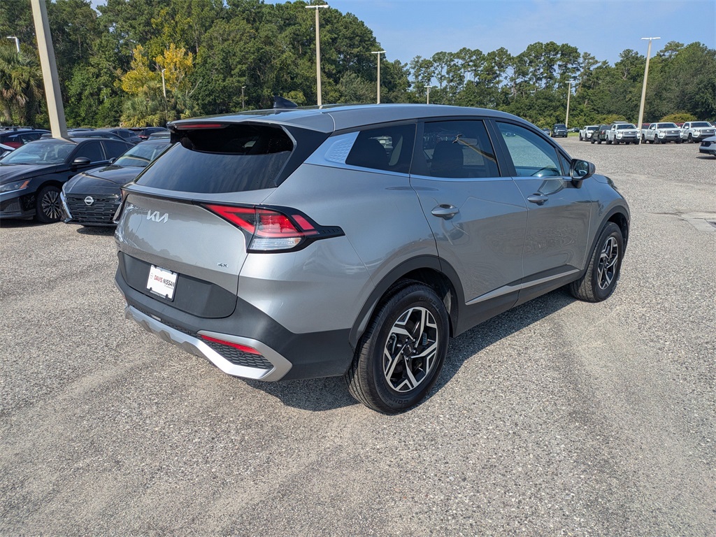 2023 Kia Sportage LX photo 3